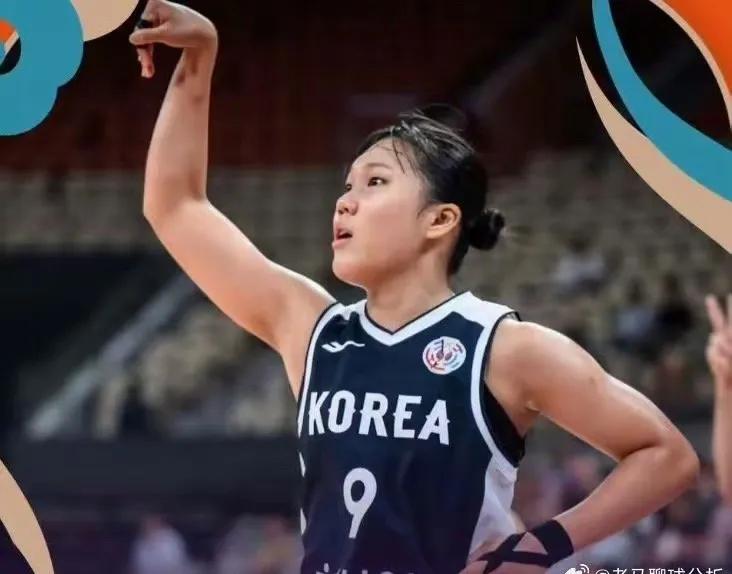韩国女篮这攻击力也太厉害了，半场就取得了58分，单节平均近30分，比男篮的得分还