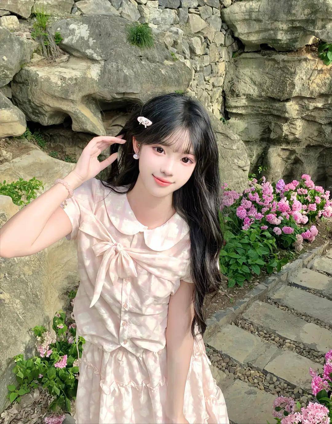 浙江校花太美了，清甜如蜜，软萌可爱，这谁看了不心生欢喜？