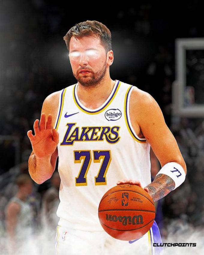 NBA 历史上仅有的两位在 9 连胜期间场均得分 40 + 的球员：
威尔特・张