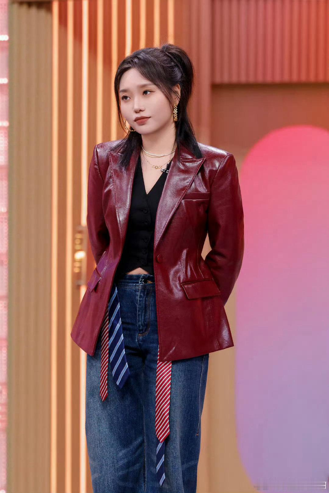 你好星期六新年全员心动你好星期六新年的好六太懂心动感了！嘉宾互动甜到冒泡，游戏环