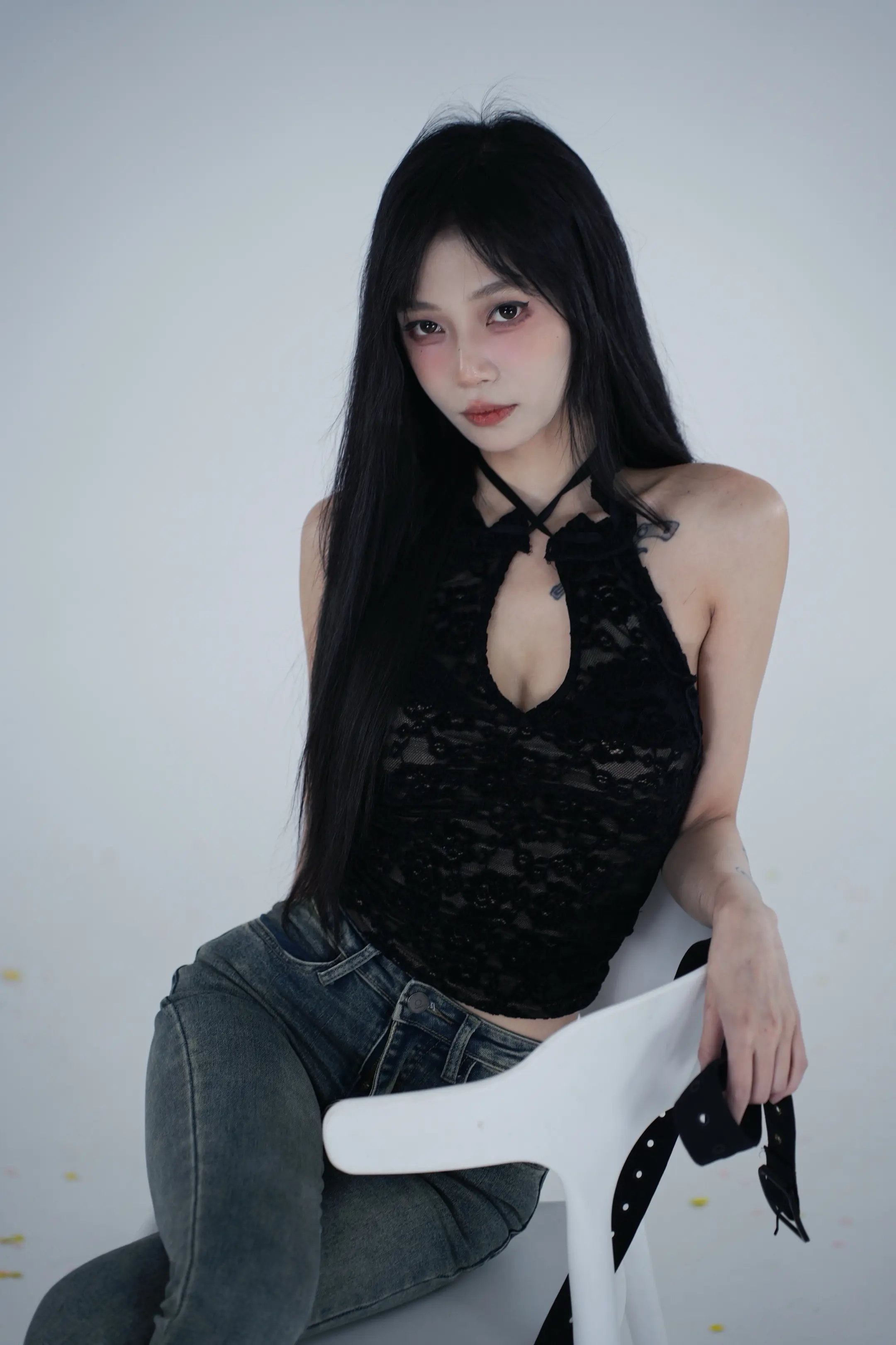 陪你吃苦是假的 谁想陪你 谁又想吃苦