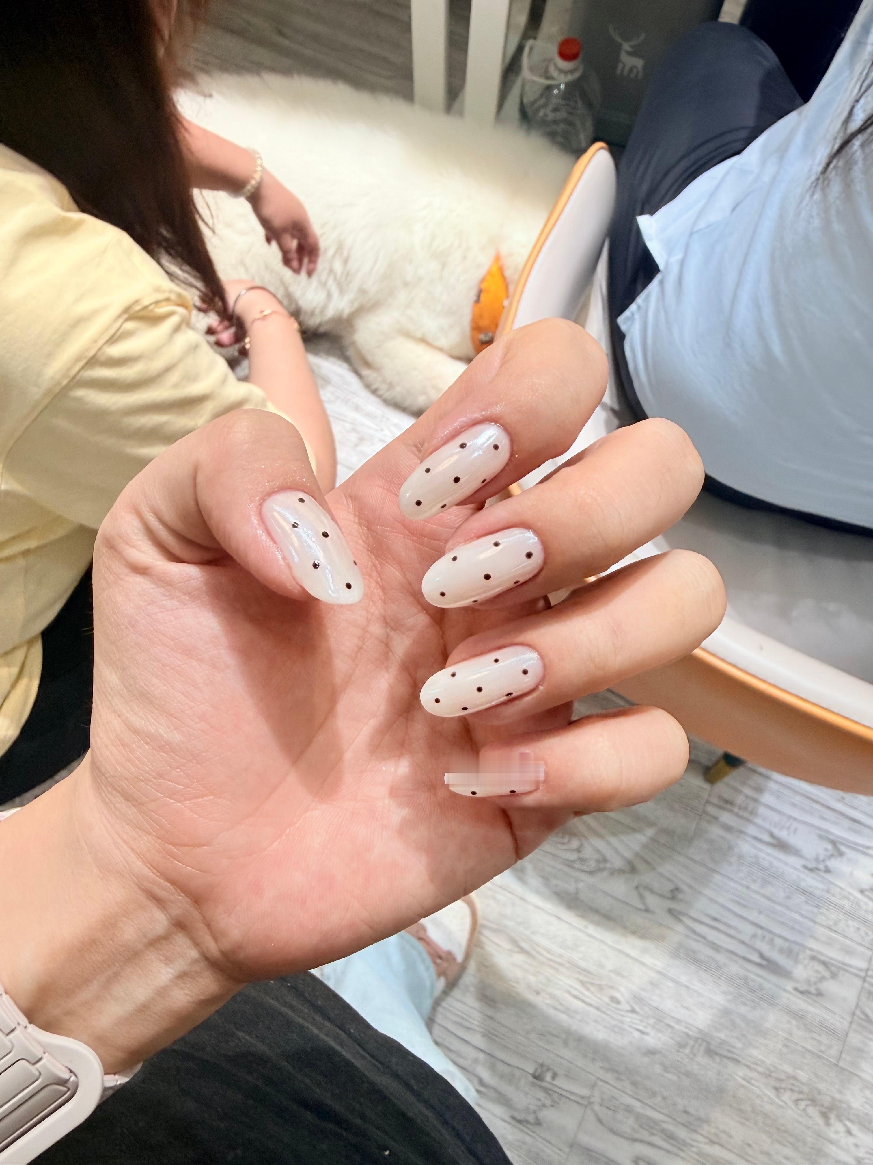 【💅🏻38531】一张的海莉波点，每天一睁眼就是欣赏美甲 