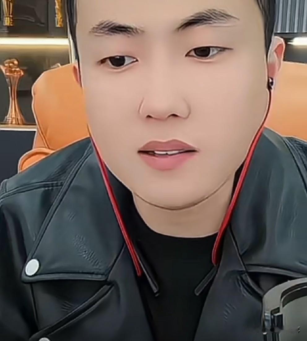 丁一说沈阳七兄弟合体受伤最深的是宇文泡和醋酸！

             陶大