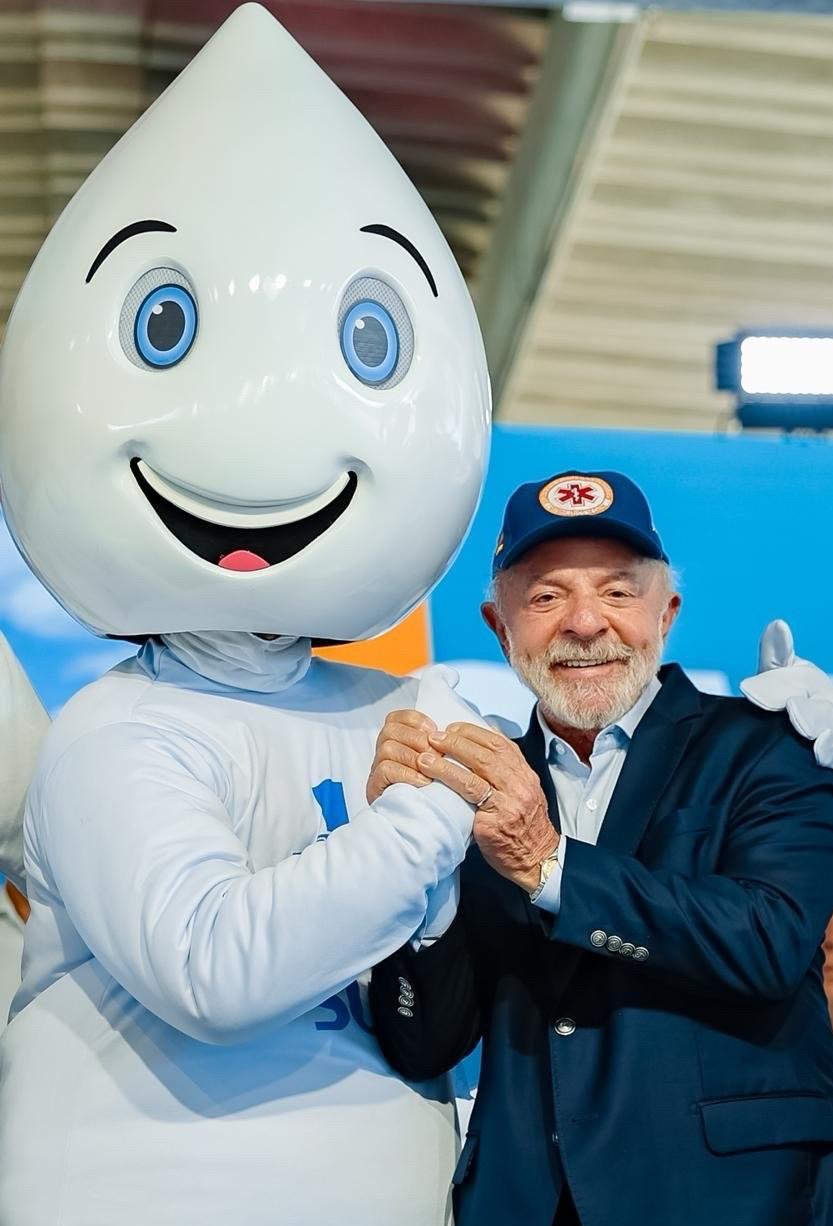 巴西喊话中国
当地时间2月7日，巴西政府的高级官员透露，巴西目前正在考虑推动南方