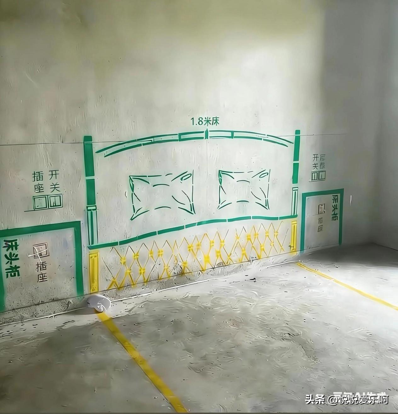 真是后悔没有早刷到，我家插座就在床头柜后面，搞得床头柜没办法靠墙，床头柜和墙老大