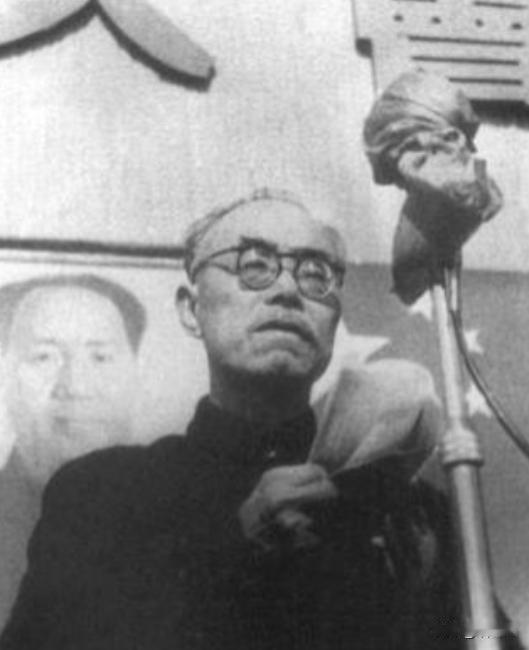 1950 年，周恩来提议入朝军队命名为“支援军”，然而黄炎培却提出异议：“自古道