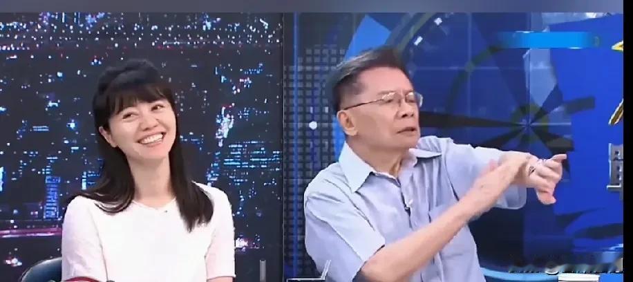 6月9日，台湾名嘴沈富雄抬起自己的胳膊撇嘴说：每次我听到台中市长卢秀燕对台中市民