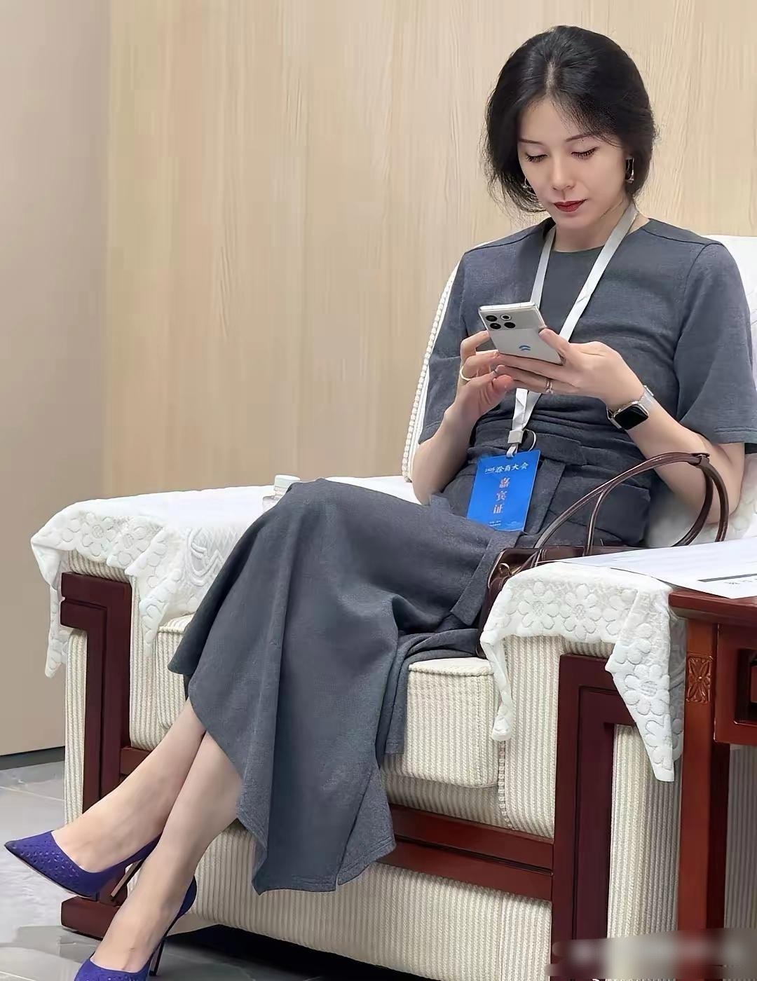 不得不说蔚来老板娘确实漂亮，我一个女都要看多两眼 ​​​