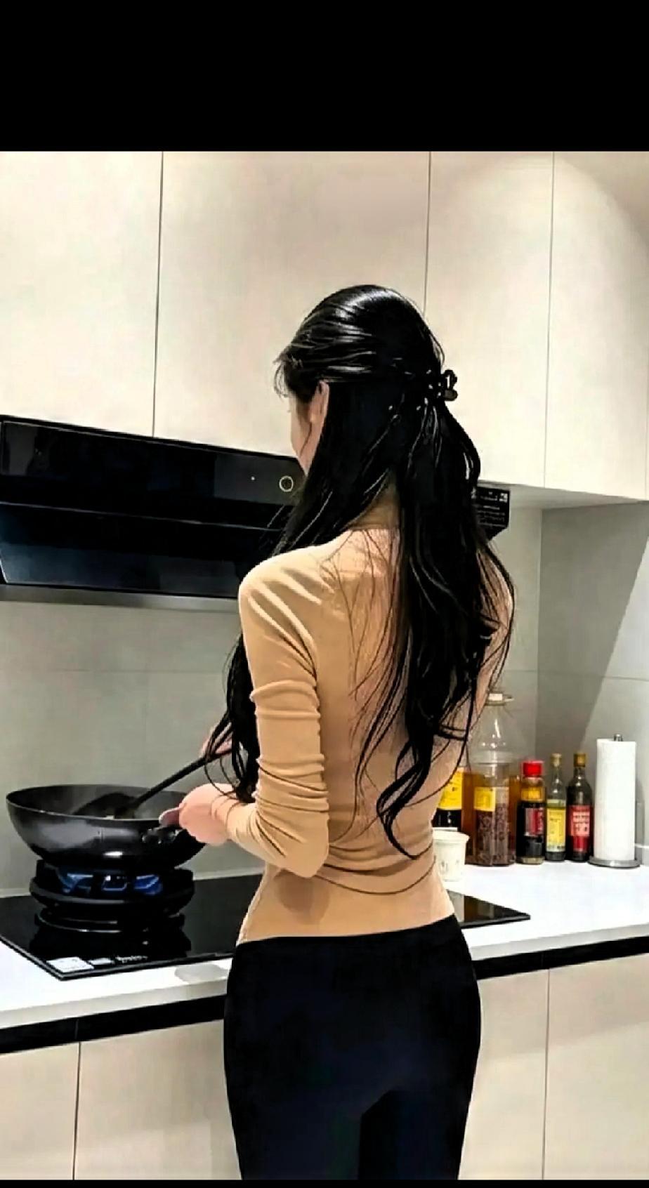 朋友们！问你们一句实话哈！如果你们有这样的老婆，你们还会出轨吗？你们还会天天喝酒