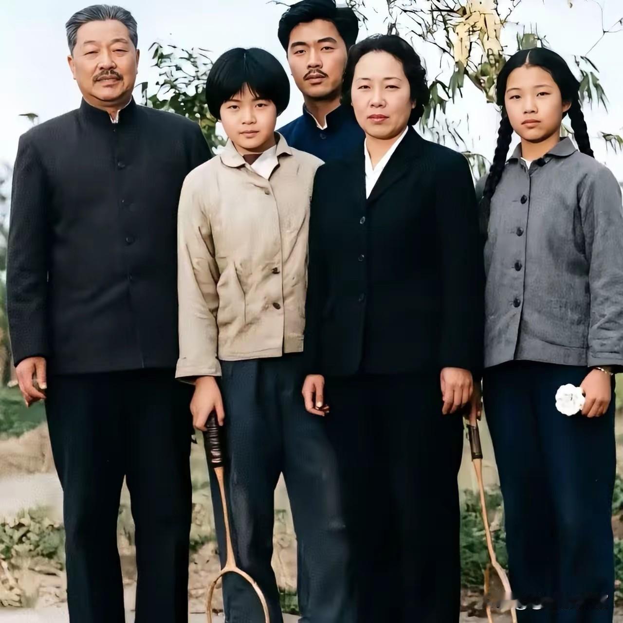 贺龙全家福