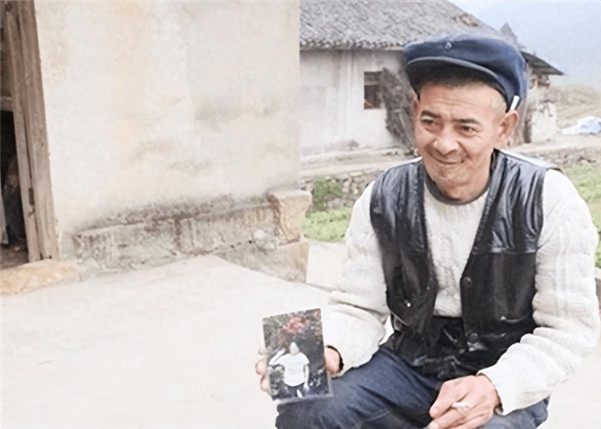 2016年，四川广安的一起案件震动了无数人的心。一位年迈的老人，方崇财，被他收养