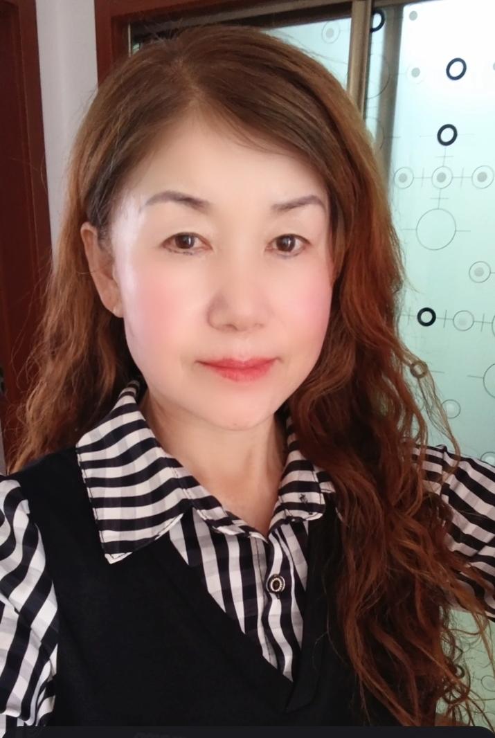 说心里话，我现在一个人真的很逍遥自在，想干嘛就干嘛，想在哪住就在哪住。地也种完了