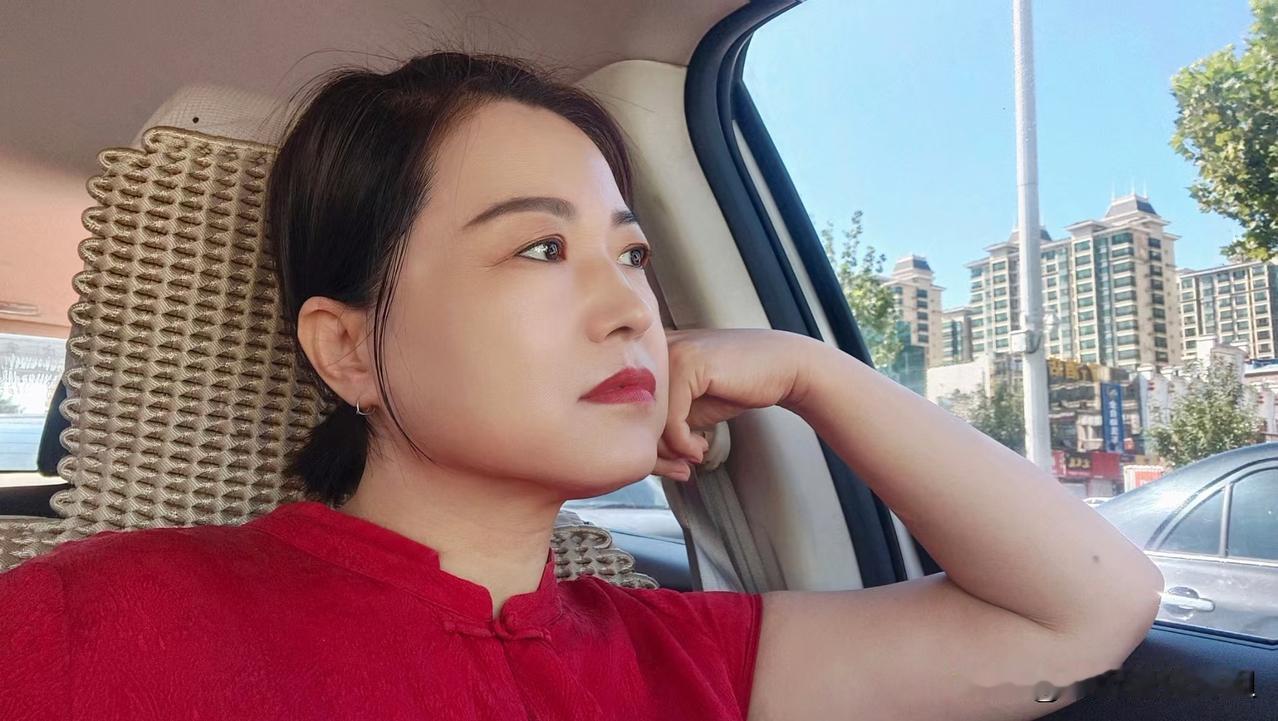 老人去世以后，银行账号就会被冻结吗？回答朋友们的问题。

答案是：银行不会主动监