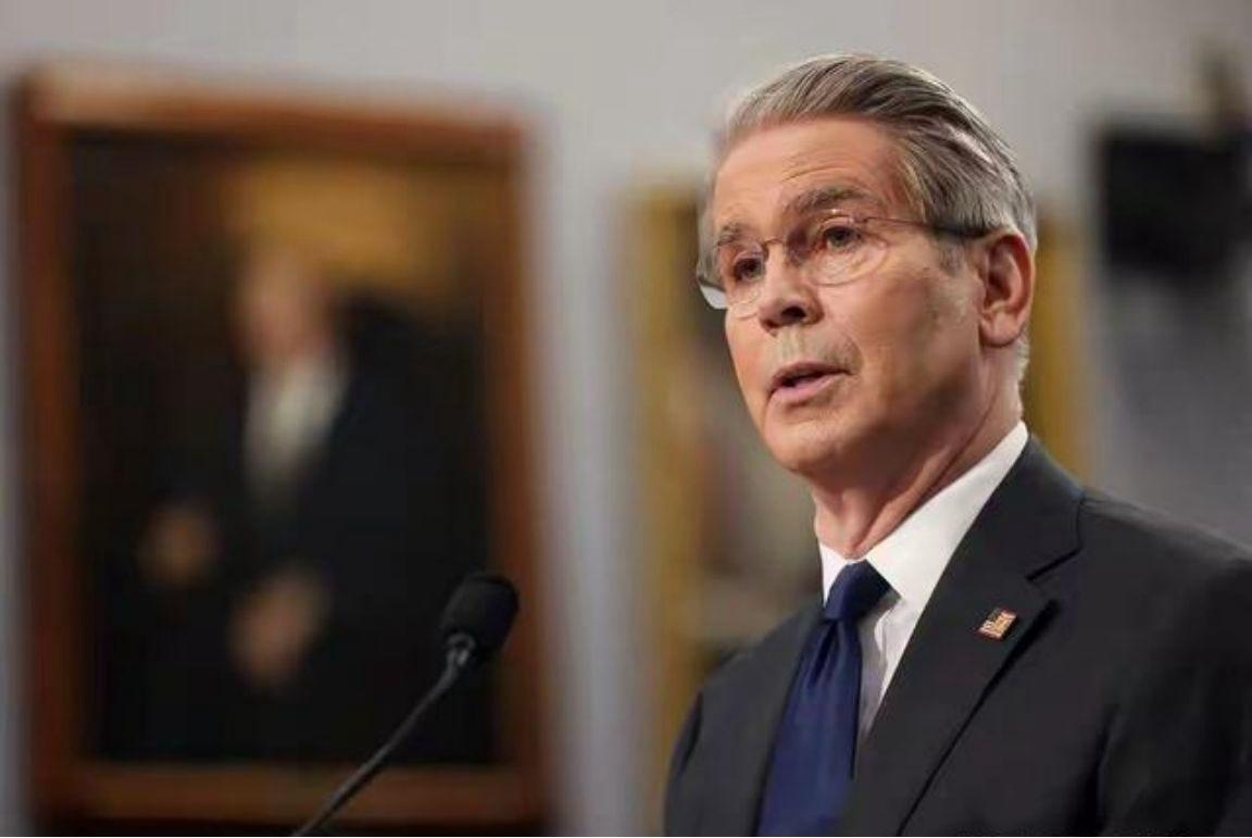 中方不救美元了，没想到特朗普彻底急了，喊话中国！

美国如今债台高筑、资金链绷得