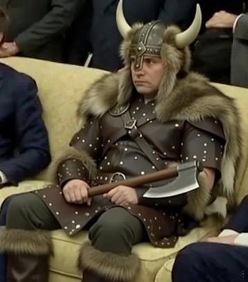 美国白宫似乎已经宣布格陵兰是美国领土了.........除图1外，其他都是网友发