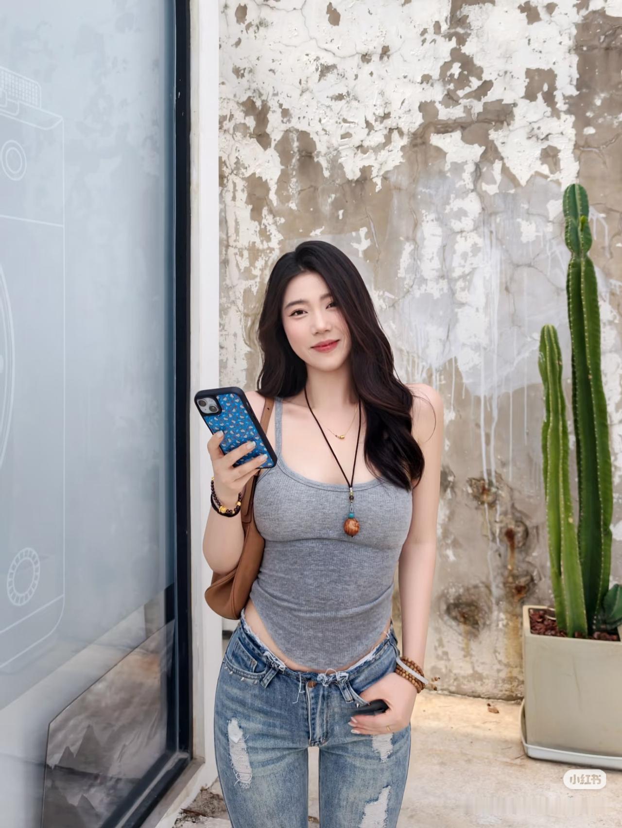 世上美女千千万，牛仔美女最好看还是不好看？