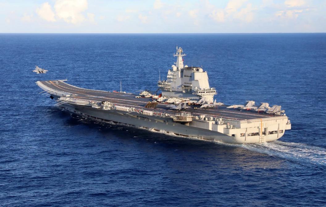据海军官方消息，6月22日，辽宁舰编队圆满完成为期40余天的远海实战化训练后返回