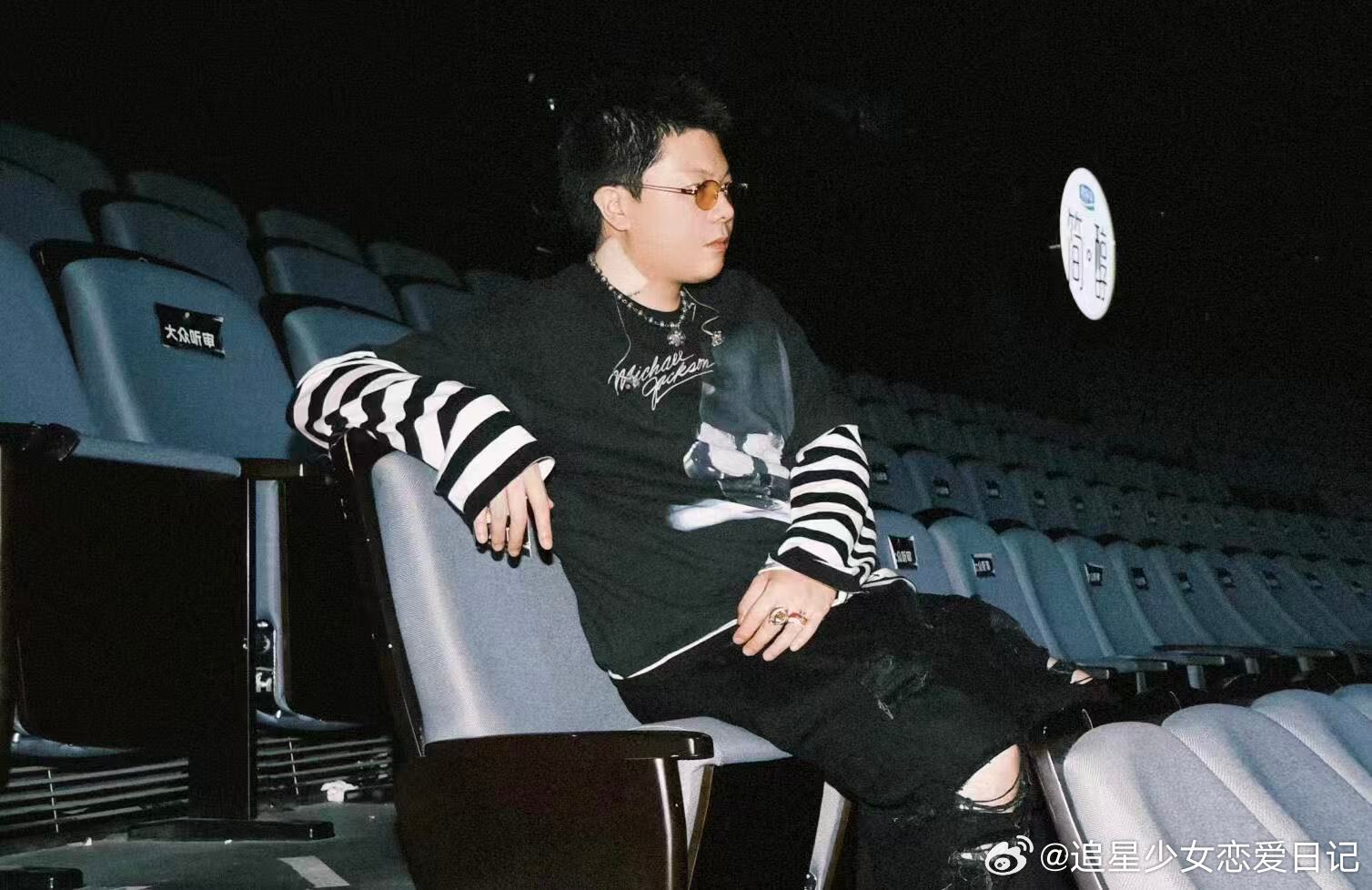 功夫胖弹壳平票 弹壳登上名人堂 太有戏剧性了！弹壳表演《交个朋友》，缘分奇妙对上