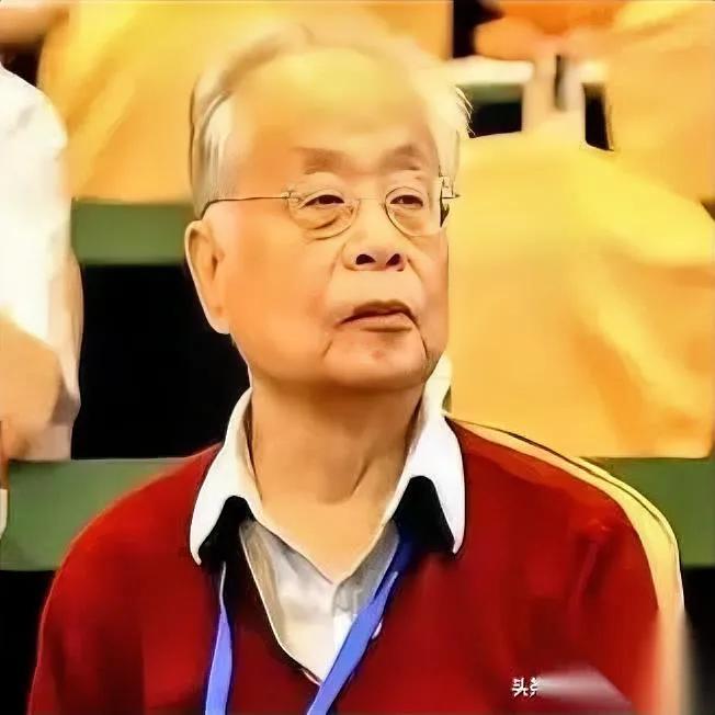 何祚庥一句“扬州十日必要”，把我听愣了。

血没流在他身上，他当然凉快。

我翻