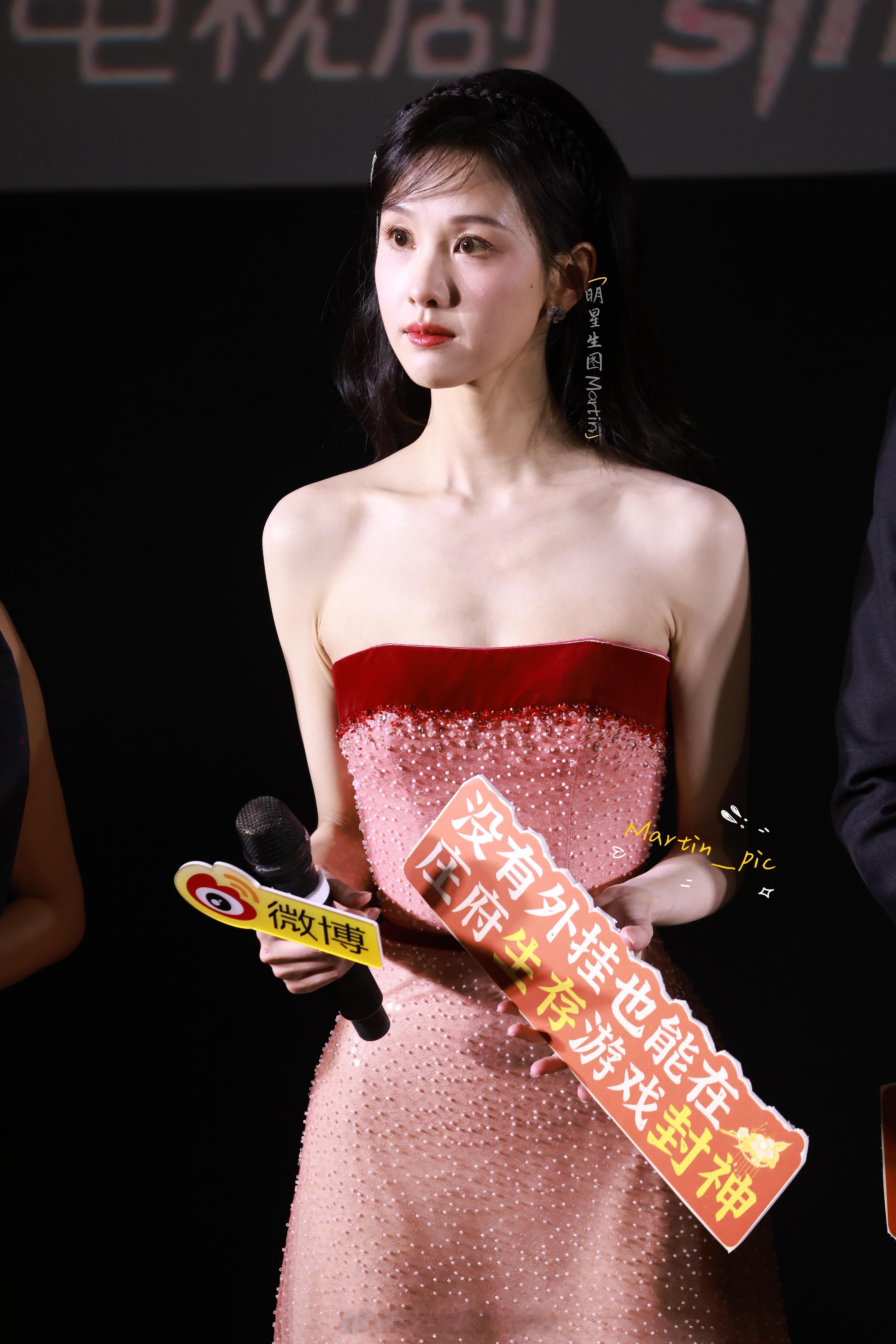陈都灵[超话]陈都灵完全是妈咪级别的陈都灵 陈都灵 250320追剧团生图掉落~