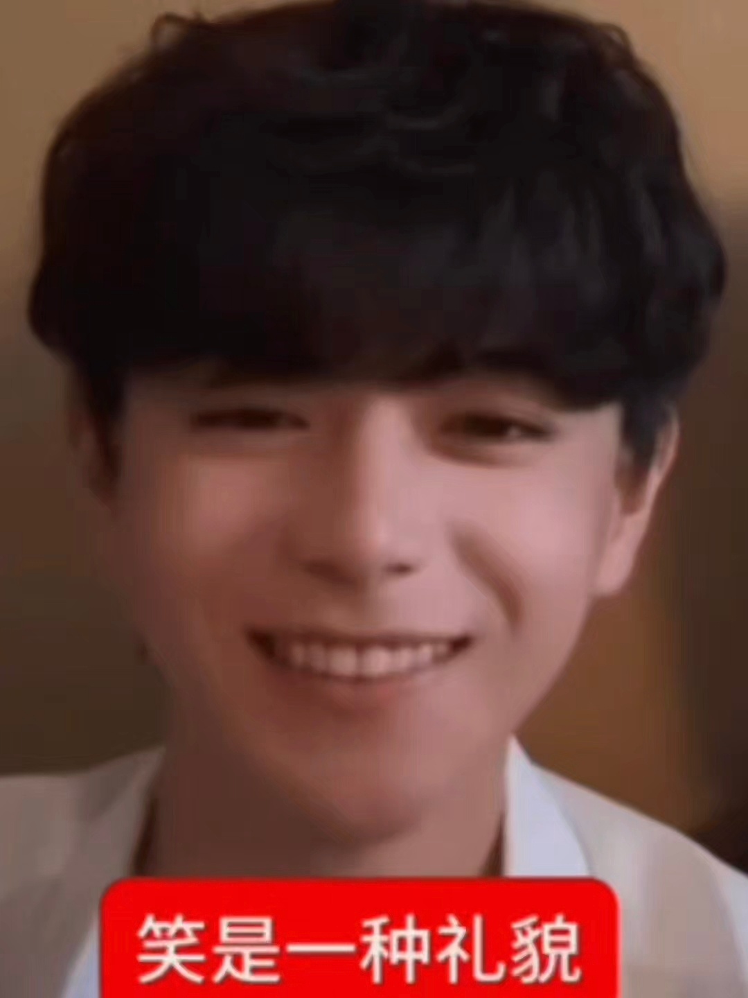 我发现吕思瞳好适合做成表情包啊