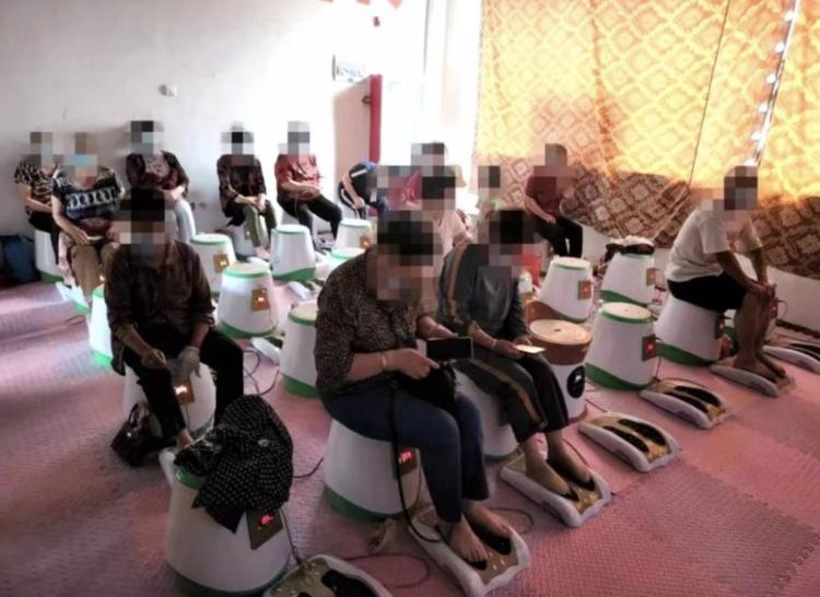 宁夏中卫警方打掉特大直播养老诈骗团伙，直播间暖心人设背后全是牟利圈套
 
宁夏中