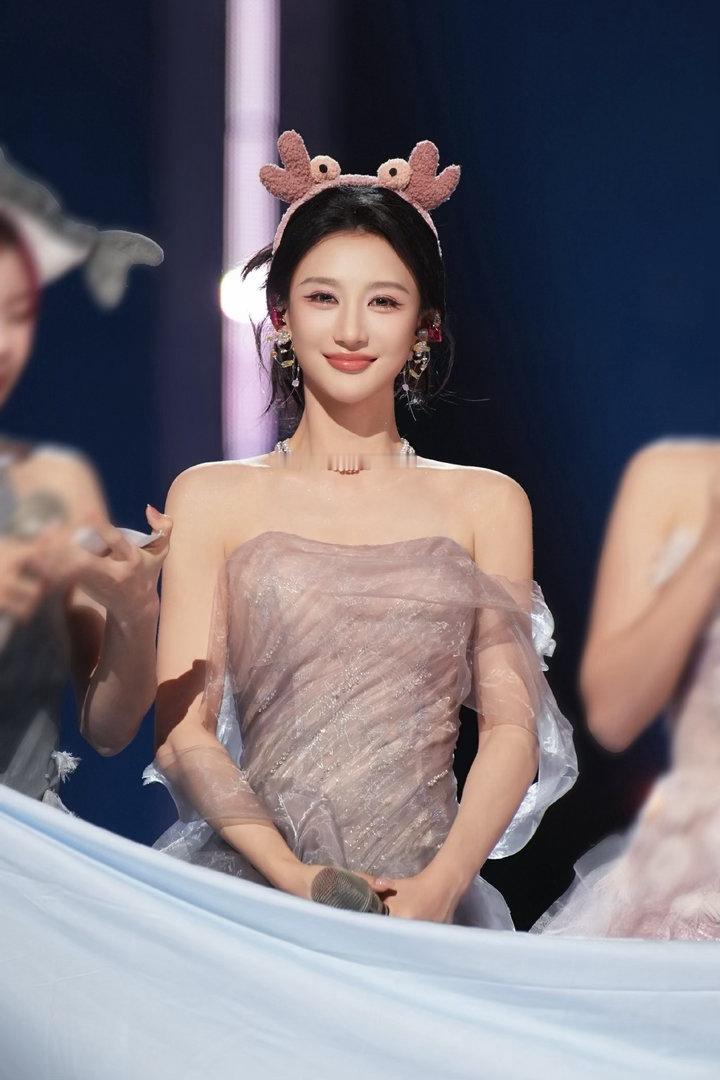 少年一路坚守信仰，担起梦想履步不停 𝓣𝓮𝓮𝓷𝓪𝓰𝓮𝓻𝓼 𝓼?