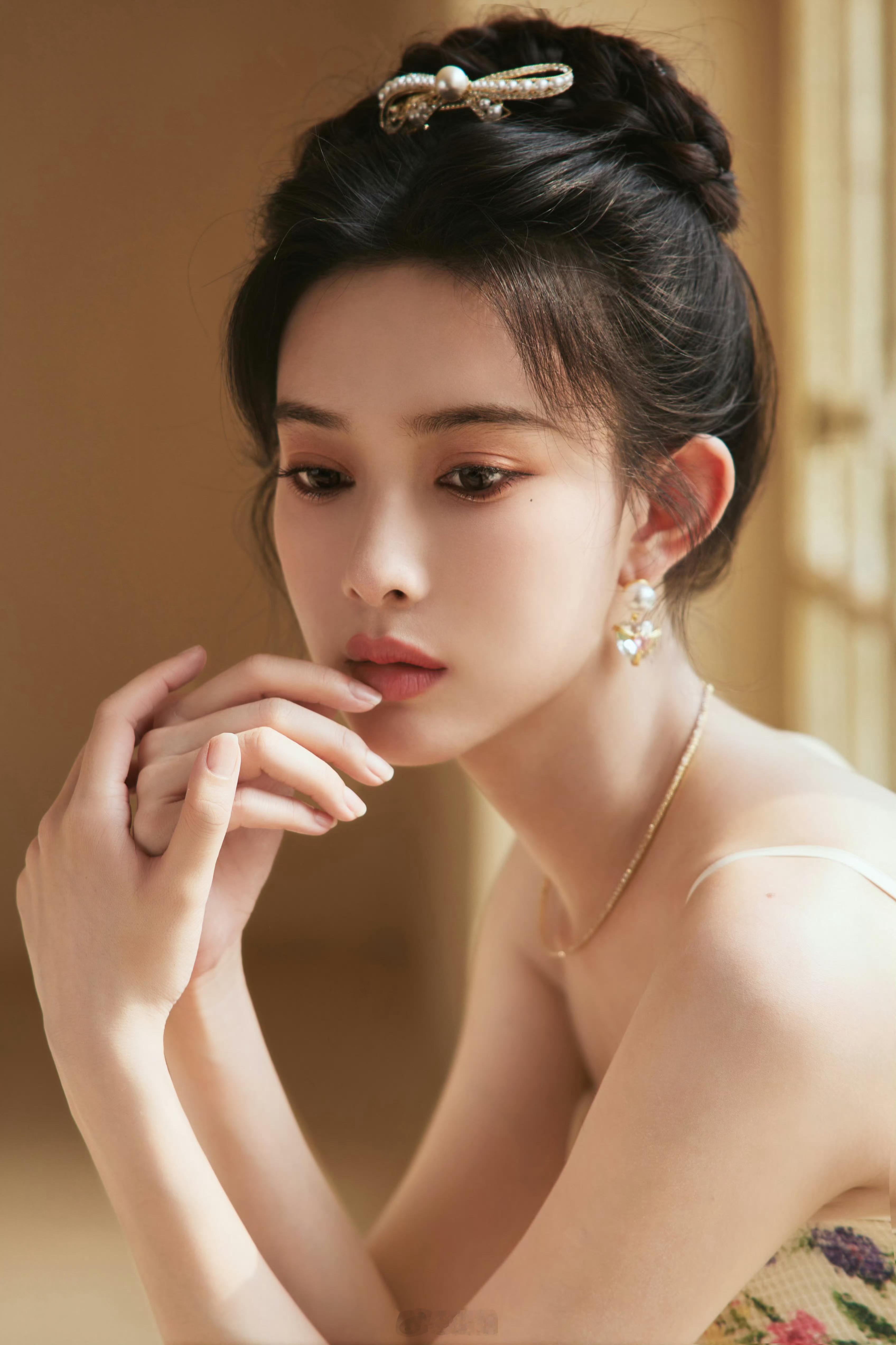 流光冉冉，浅夏开篇，微风轻拂，与孟子义谱一曲夏日幻想曲 ​ ​​​