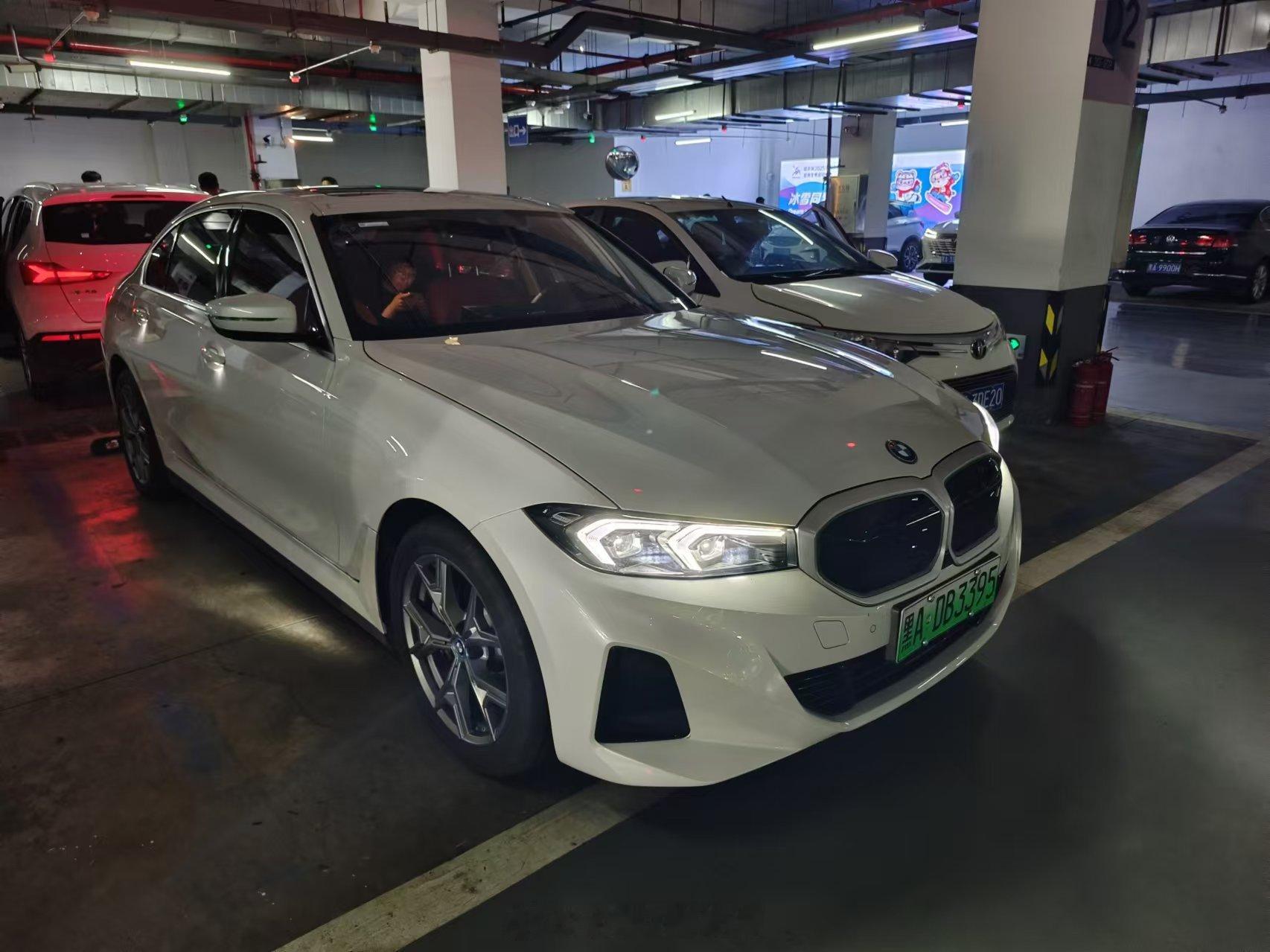 回酒店了，聊聊今天到哈尔滨租车的经历，不能说充满坎坷吧，但至少也算是一波三折了。