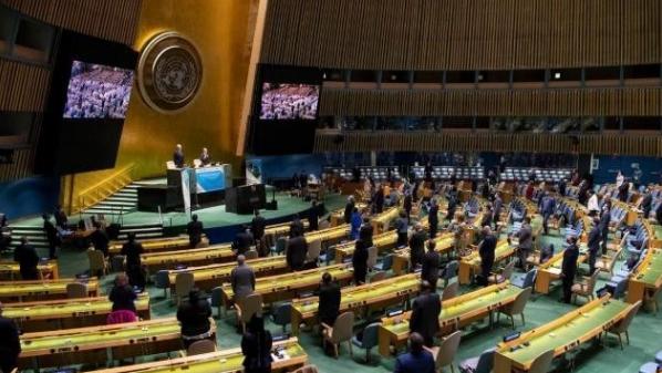 最后一刻，俄罗斯也弃权了，安理会胜负已分，特朗普送中方一句话。就在联合国安理会举