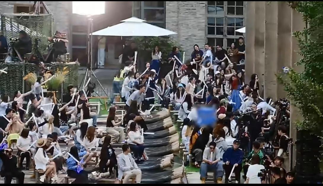到了看五哈都会感动的年纪哈哈哈哈哈岁月流转，心境慢慢沉淀，不知不觉就到了看五哈都