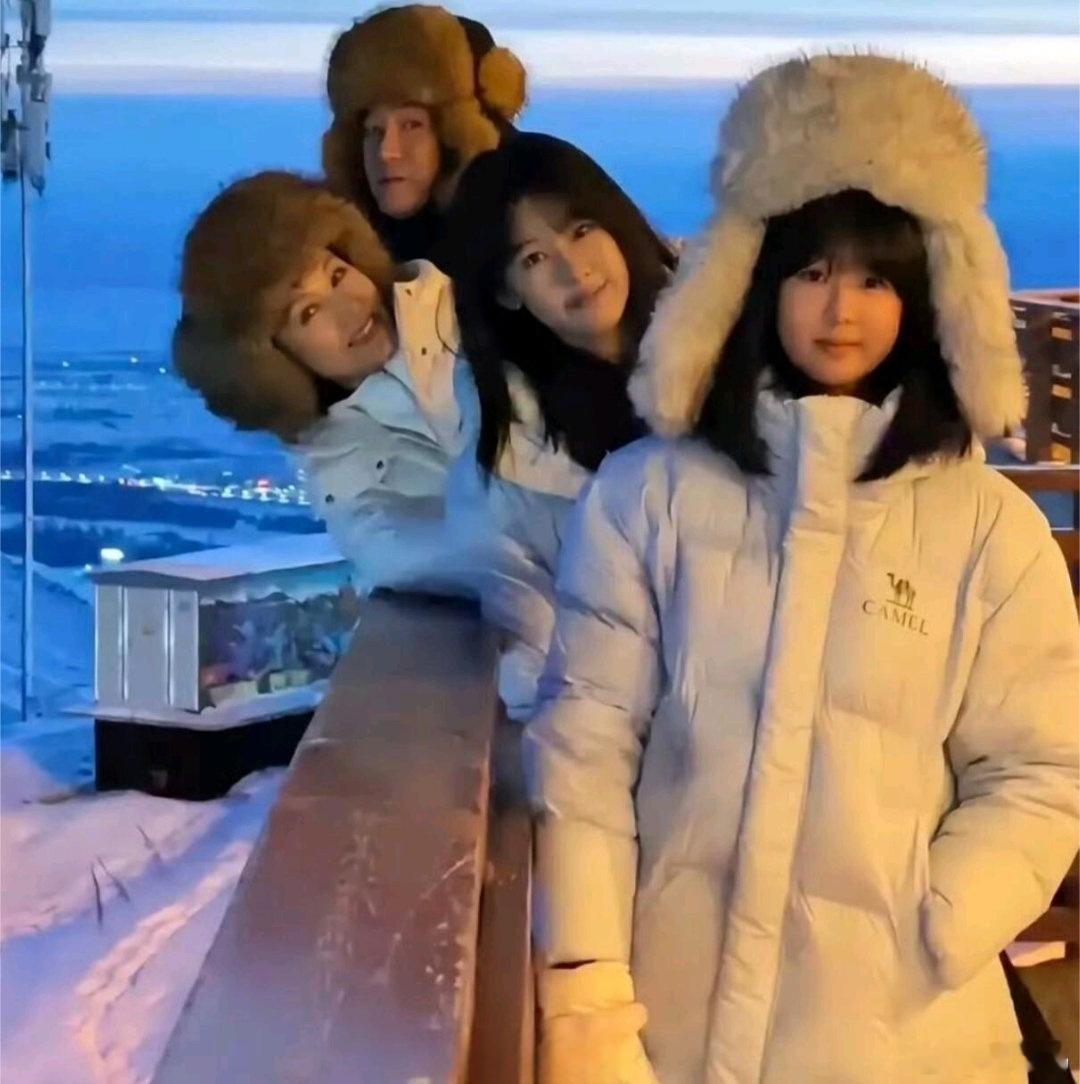 贝儿看见陆毅突然变老哭了哎，时间匆匆，过得特别快，所以你才会觉得爸爸变老了，我都