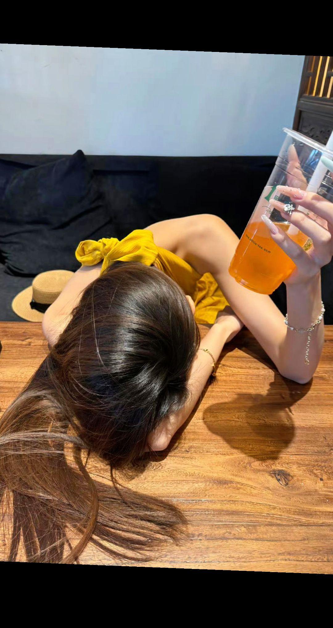 人不可能每一步都正确 我不愿回头看 也不愿批判当时的自己