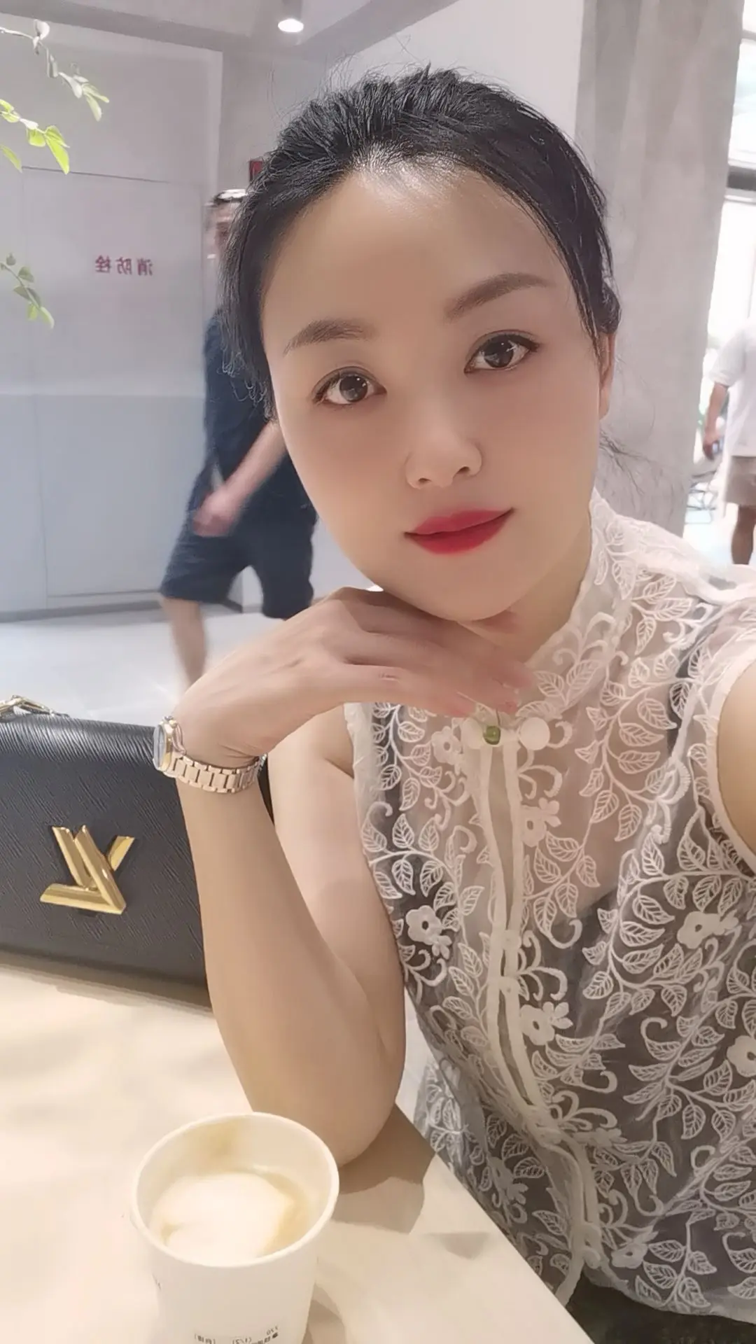 没有依靠也一样要好好生活