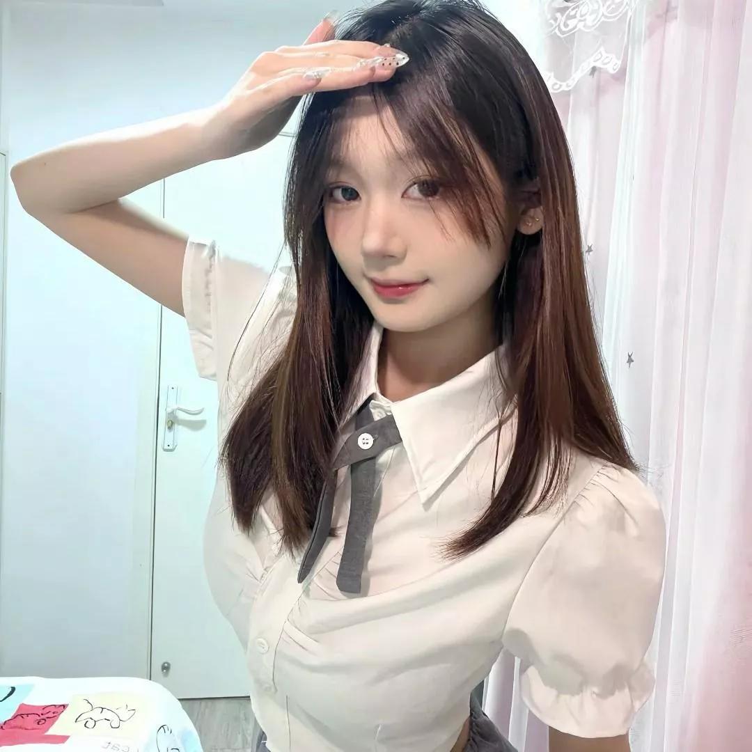 清新少女风，浅色系穿搭，甜美可爱，少女心爆棚！纯真少女感穿搭 温柔少女感穿搭 粉