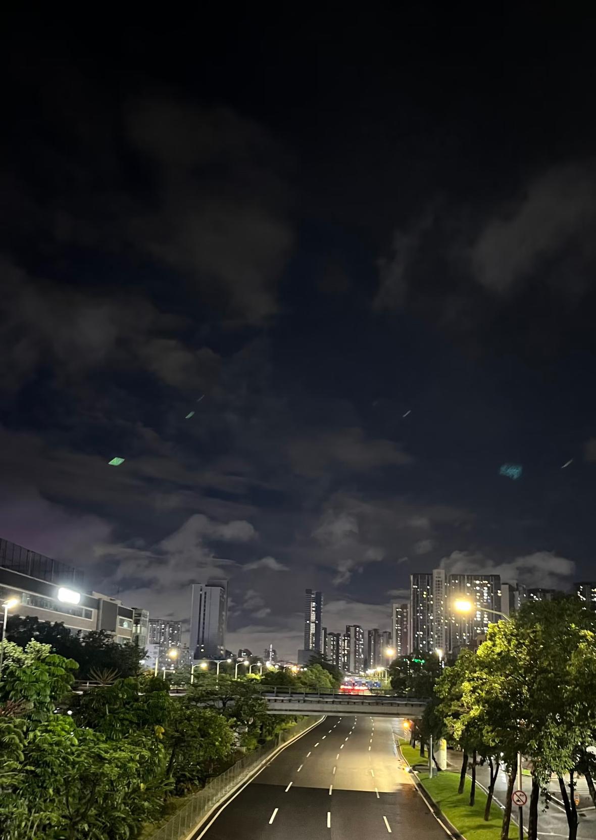 普通家庭，是谁给的勇气敢去背五六百万的房贷？能保证现在的工作或者收入，能稳定保持