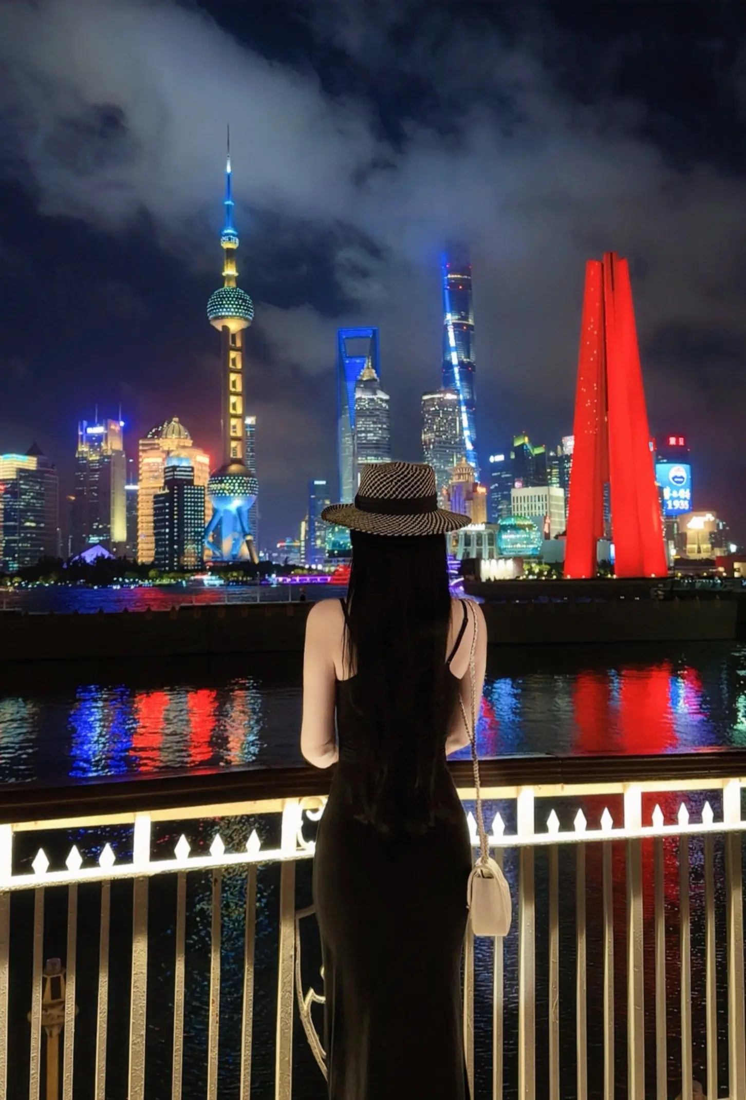 曾经生活了十几年的魔都，年年必来一次，次次都有不同的意义