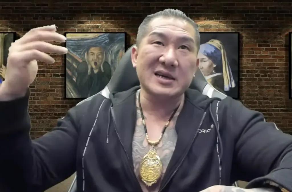 馆长直播九三大阅兵的愿望恐落空
   馆长多次在直播中喊话和表示非常想去观看九三