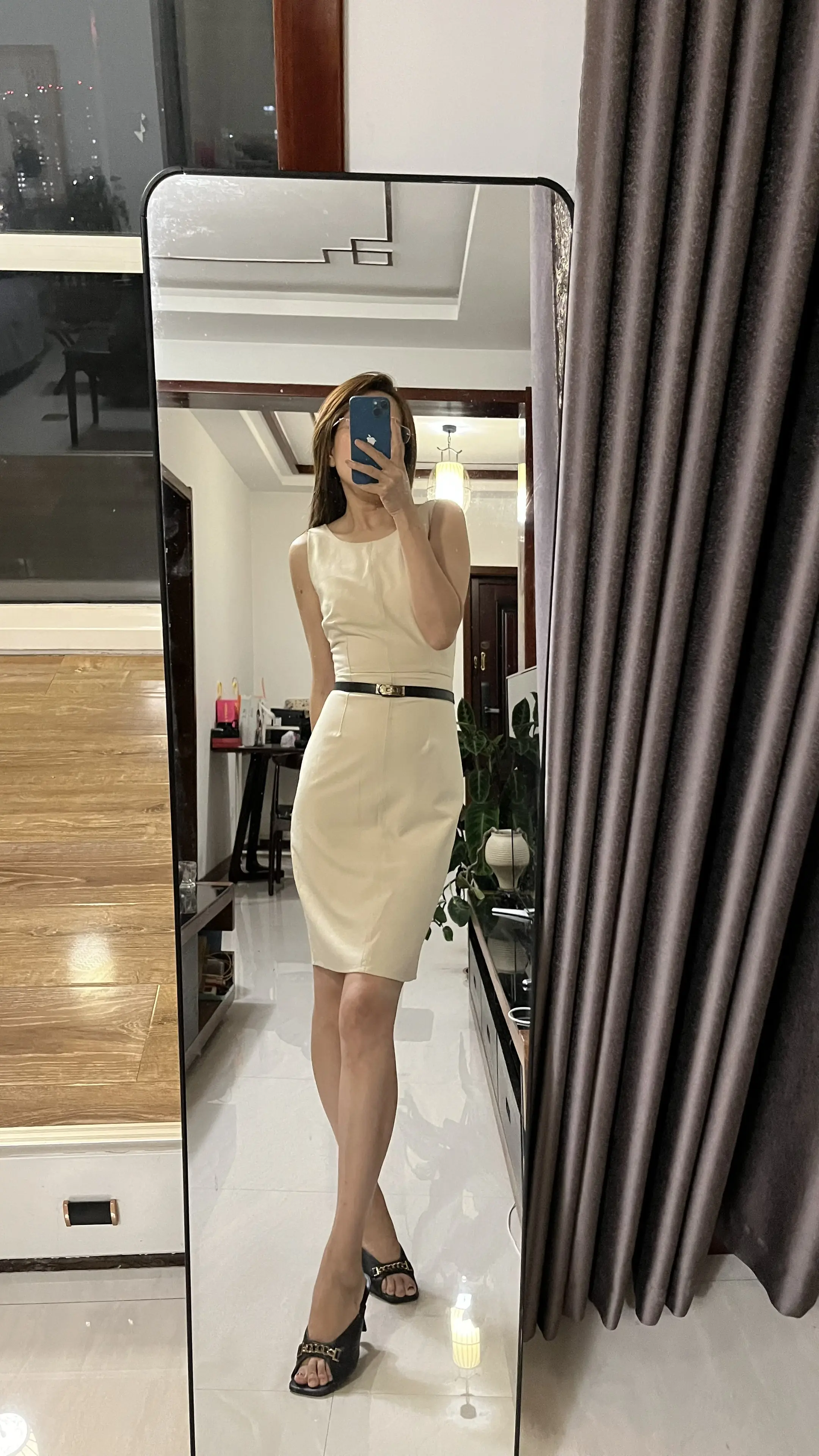 穿搭御姐通勤搭配对镜拍