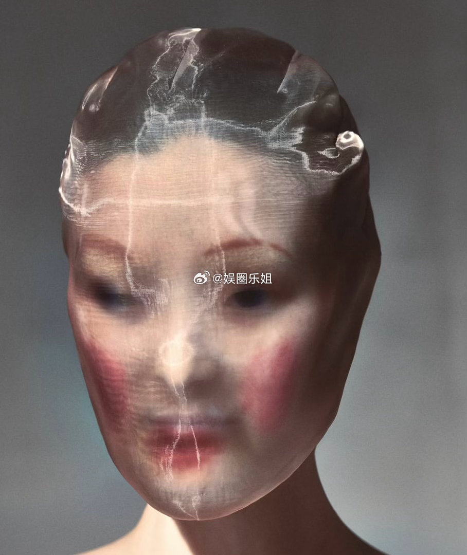 谁能把MaisonMargiela穿上街！才是绝对的大C位，万众瞩目当我把走秀衣