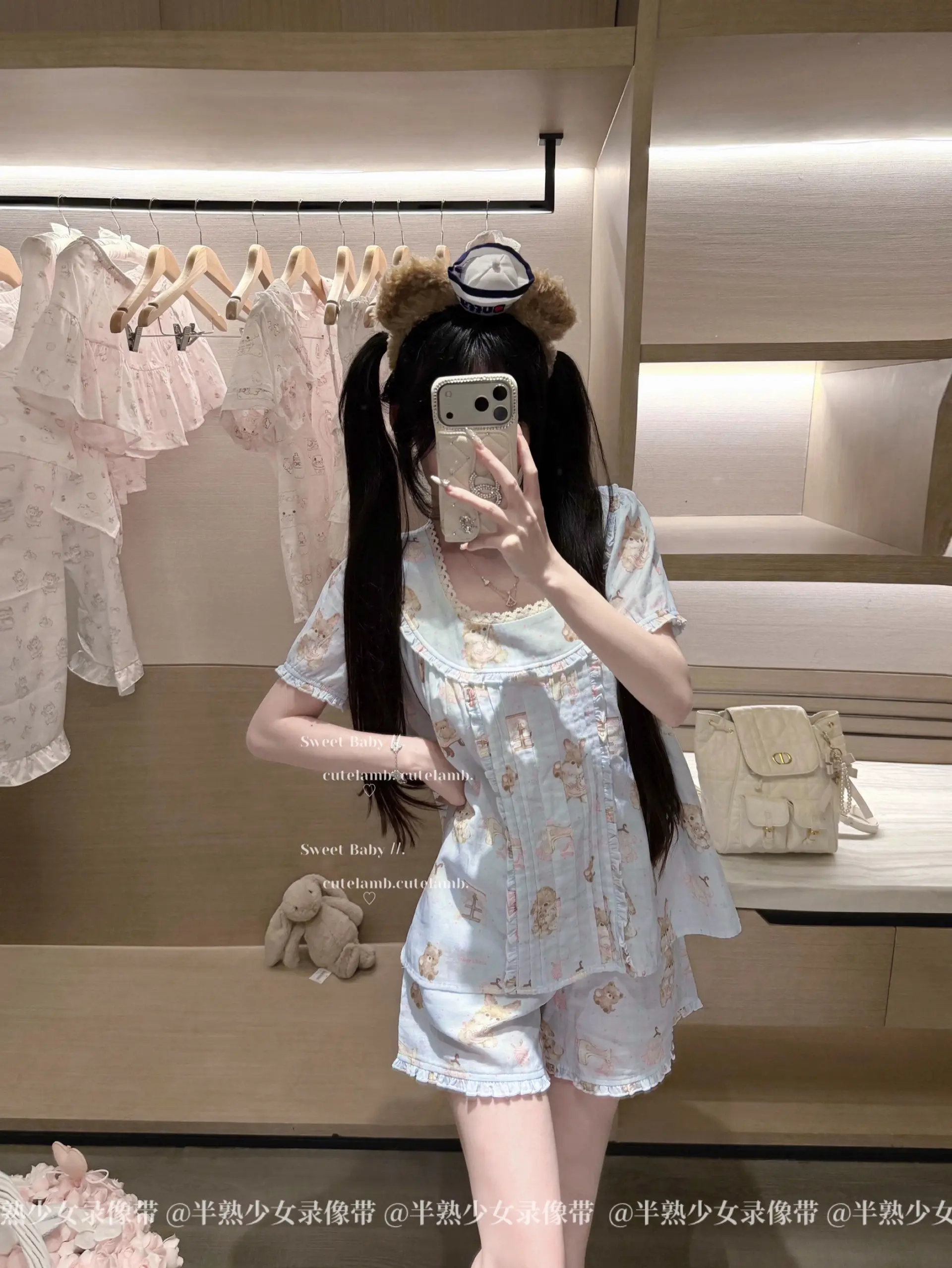 超萌doll感小猫睡衣。