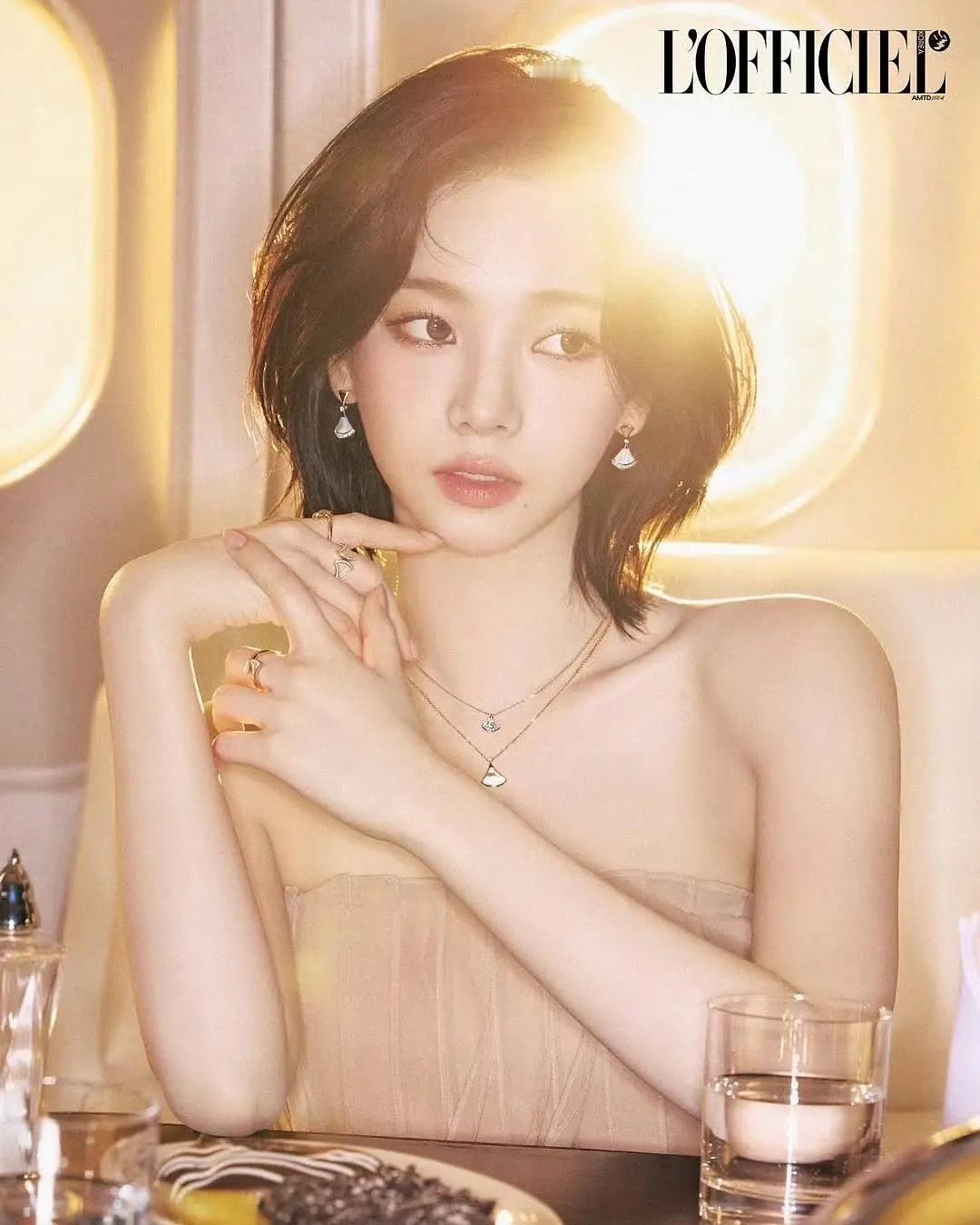 刚刚释出的aespa柳智敏、宁艺卓《L’Officiel Korea》&  Bv