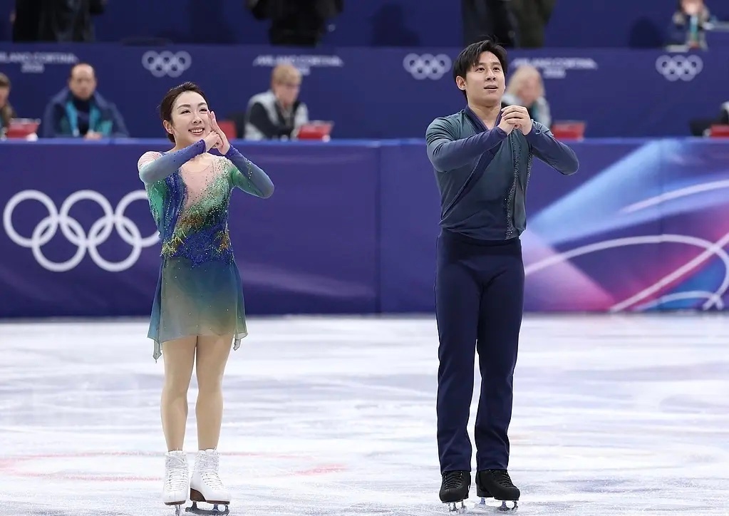 花样滑冰赛场，“葱桶”组合冬奥会 告别时刻！感谢他们带来的美好回忆～此刻皆不凡