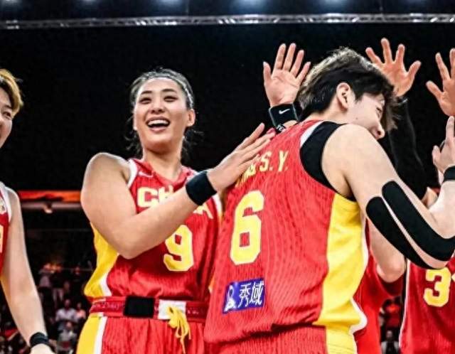 111-46狂胜泰国！中国女篮5大事实，杨舒予真是球队大腿