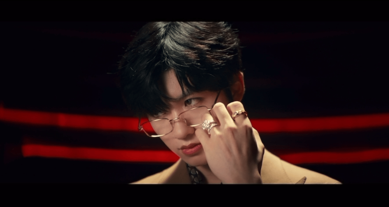 ENONE新歌MV剧情好烧脑 哇哦！ENONE 的新歌《SHUSH》MV 简直是