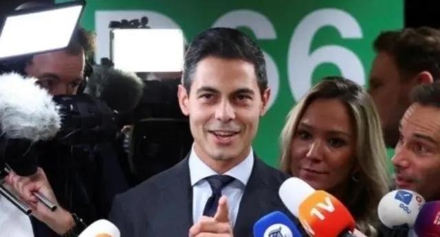 荷兰新首相耶滕刚坐上位置没几天，就扔出一句话，把大西洋两岸都震了一下：荷兰不能再