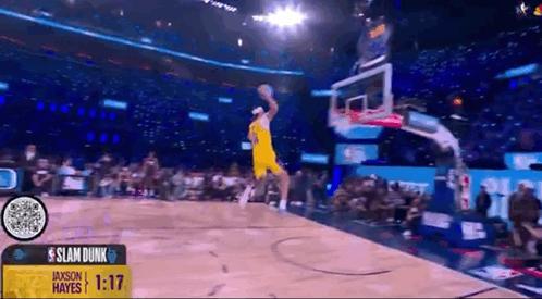 据说这是扣篮大赛史上最糟糕的扣篮

这位兄弟单手扣篮了😭😭😭