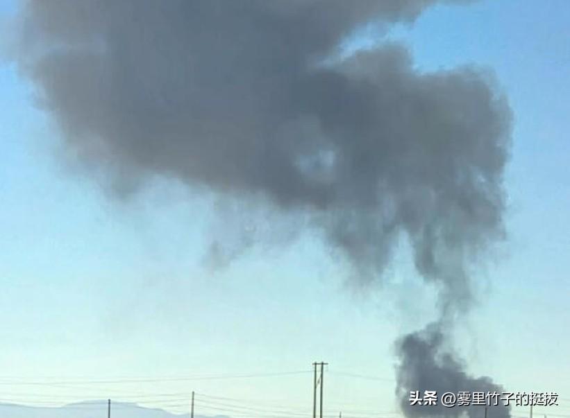 美国试飞中的 B-52 轰炸机坠毁前，以近乎每分钟一英里的速度冲向地面，机上 8