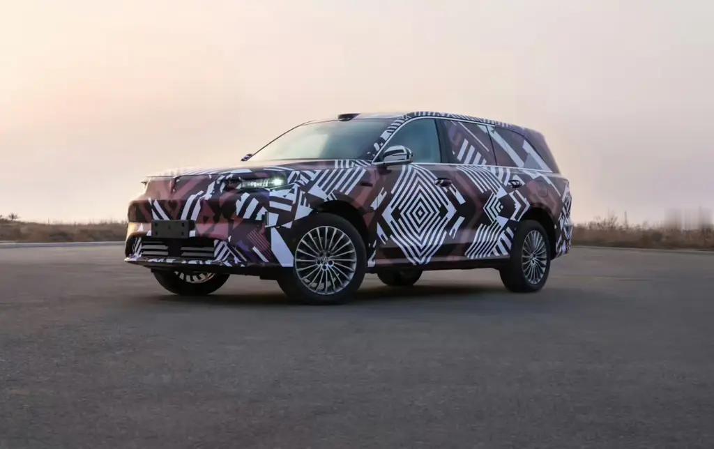 长城归元首款SUV 谍照
 
外观上，封闭式前格栅设计，纯电风格，下进气口梯形造