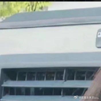 #阳光信用[超话]#他对我好 我也不讨厌他 他疯狂的追求我 所以在一起了 但在一